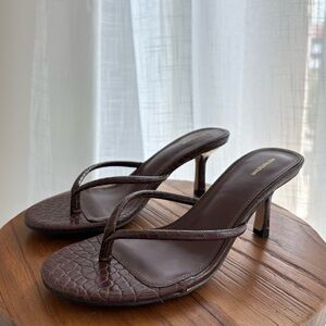 PrettyLittleThing Brown Toe Thong Heels